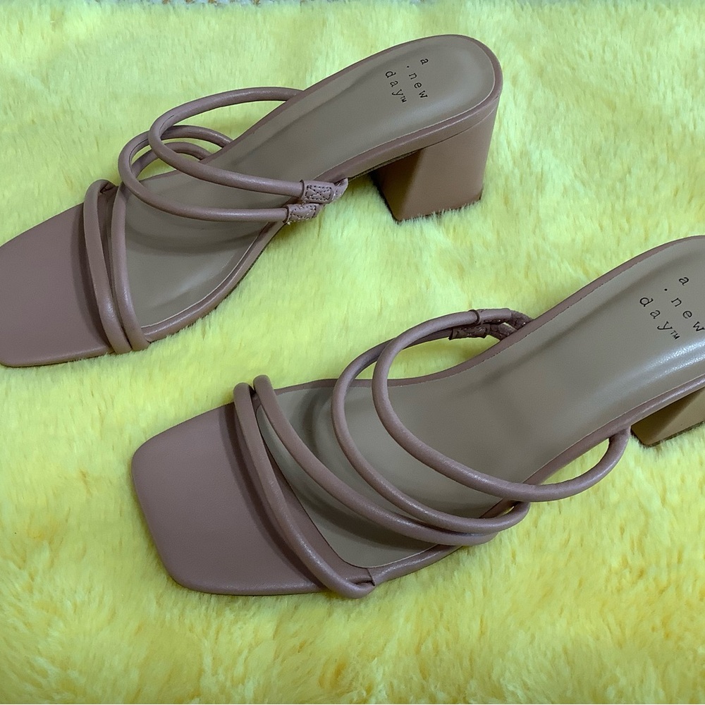 a new day block heels mules shoes size 7.5 color pink new shoes without tag.